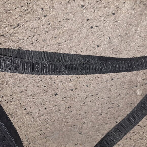 ROLLING STONES-ICONIC Collection-Quilted Chevron Crossbody Bag-Black-EX - Picture 6 of 7